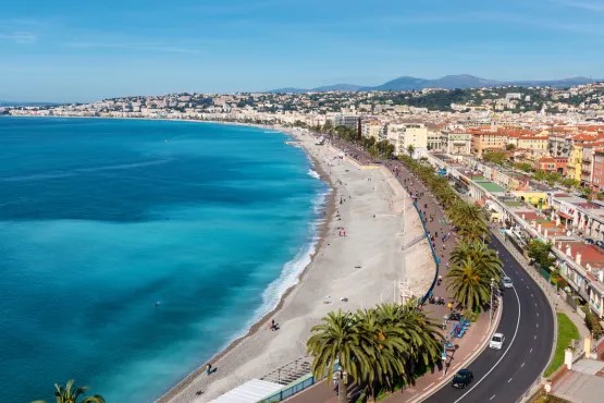 VTC et Nice : Une Symphonie de Confort et d’Élégance sur la Côte d’Azur